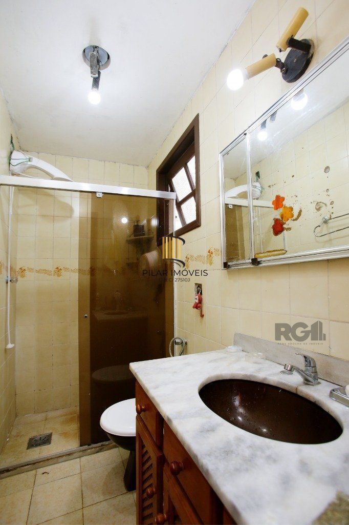 Casa 3 Dormitório(s) Bairro Petrópolis