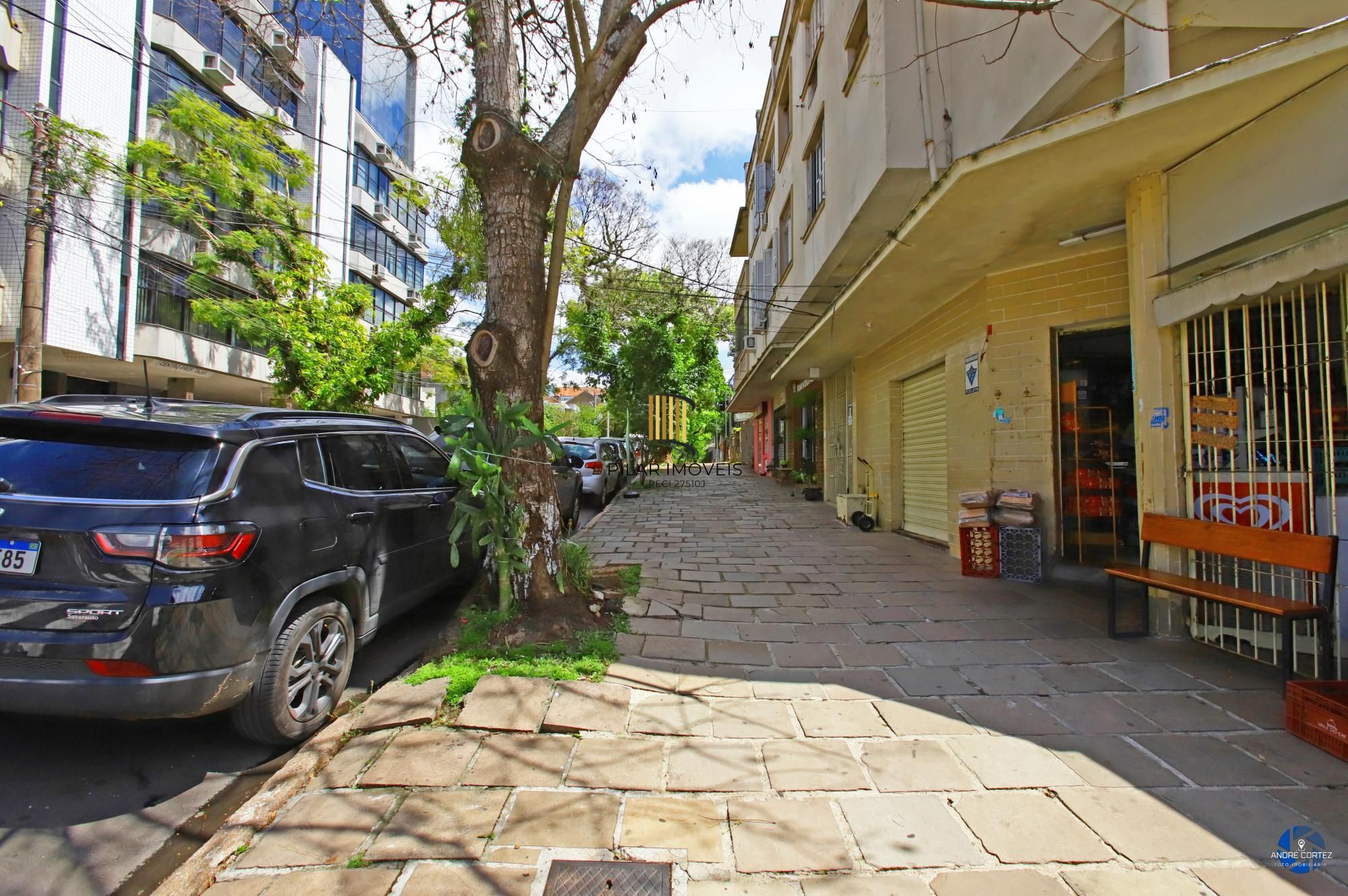 LOJA NO CORAÇÃO DO BAIRRO PETÓPOLIS