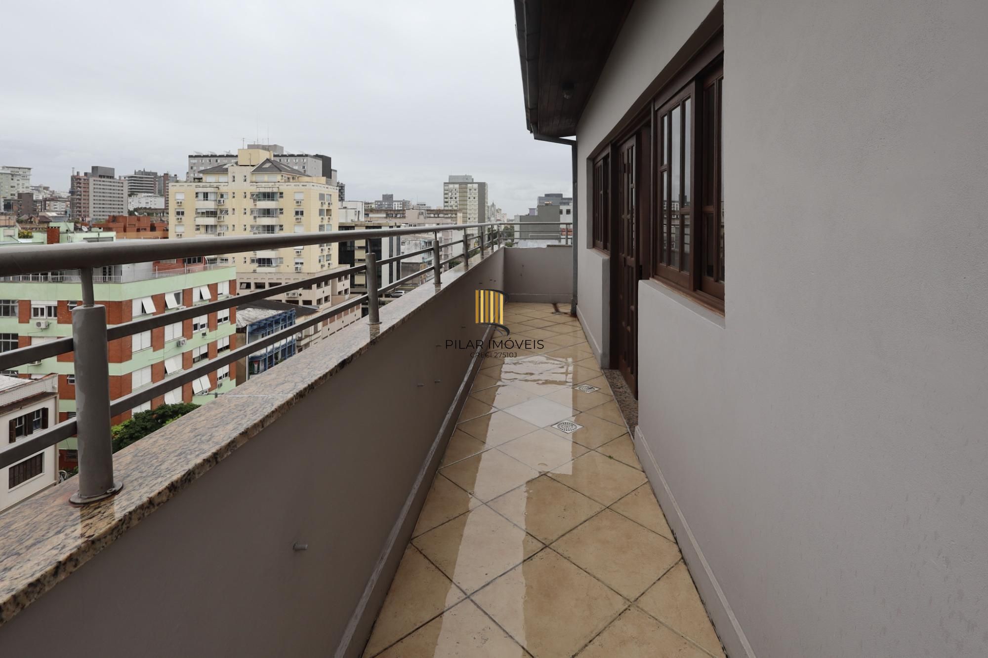 Sala comercial - com portaria / recepção e elevador semimobiliado