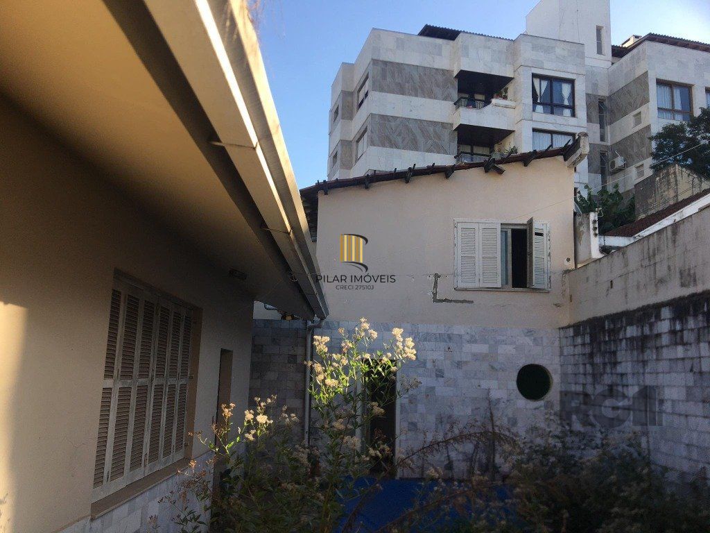 Casa para Venda - 400m², 4 dormitórios, sendo 1 suites, 4 vagas - Jardim Lindóia