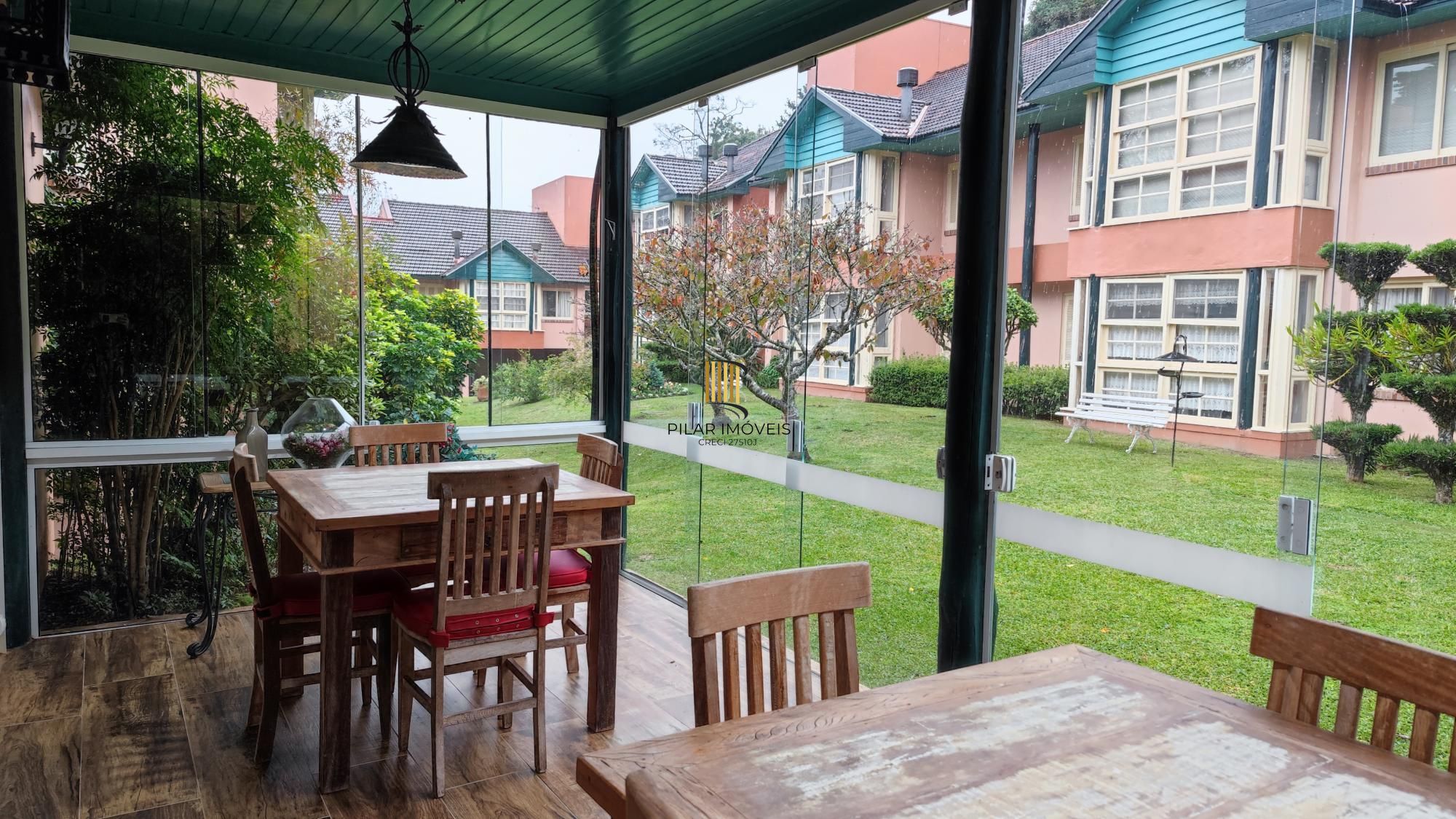 APARTAMENTO A 1000 METROS DO LAGO NEGRO GRAMADO RS