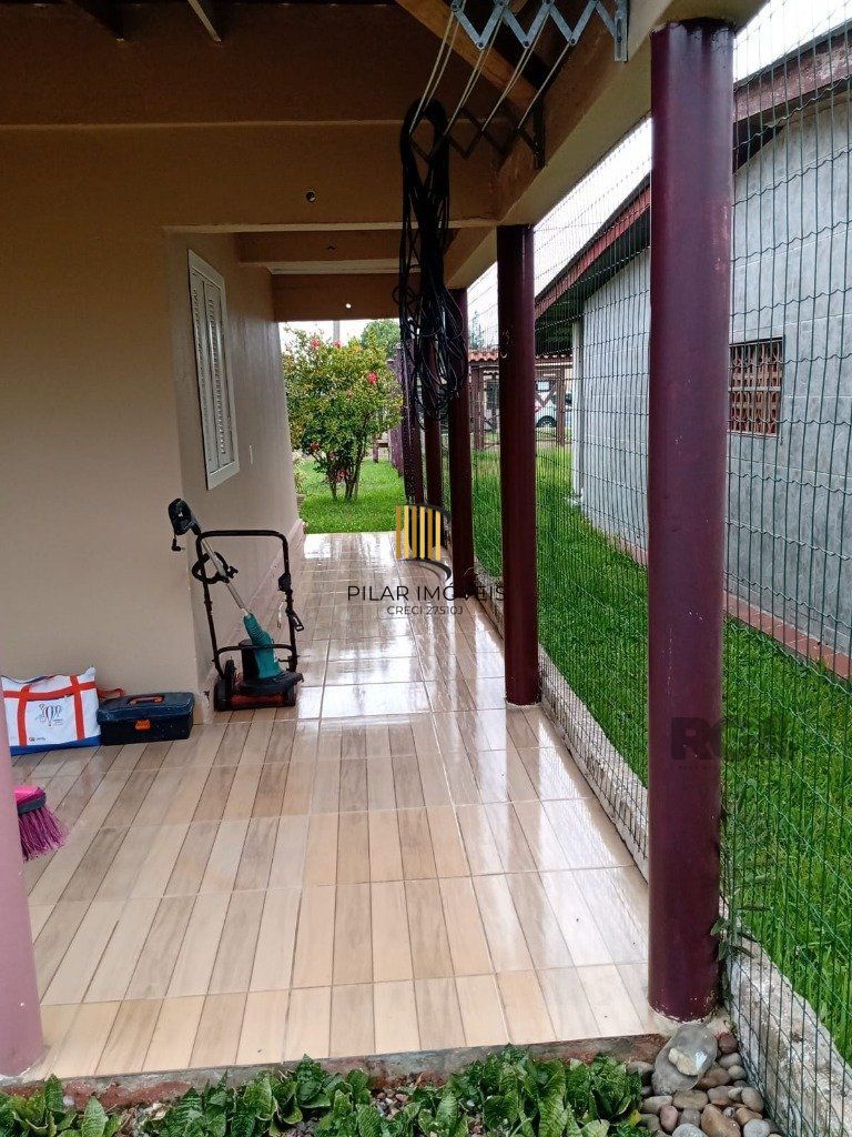 Casa 2 Dormitório(s) Bairro Balneário Magistério