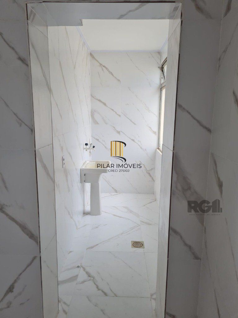 Apartamento 2 dormitórios no bairro Humaitá