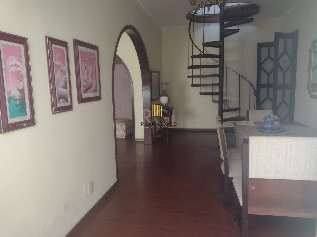 Duplex 3 dormitórios no bairro Floresta