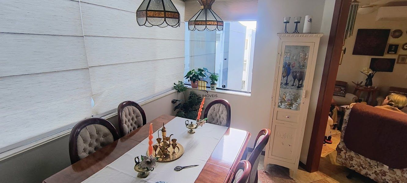 Apartamento 02 dormitórios no Menino Deus