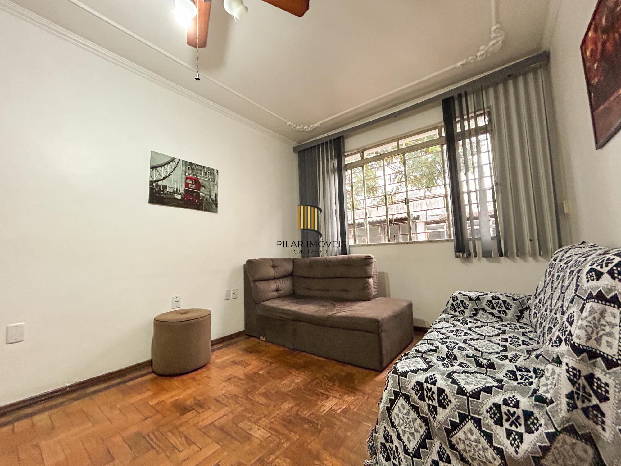 Apartamento de 3 dormitórios à Venda na Rua Dona Leopoldina.