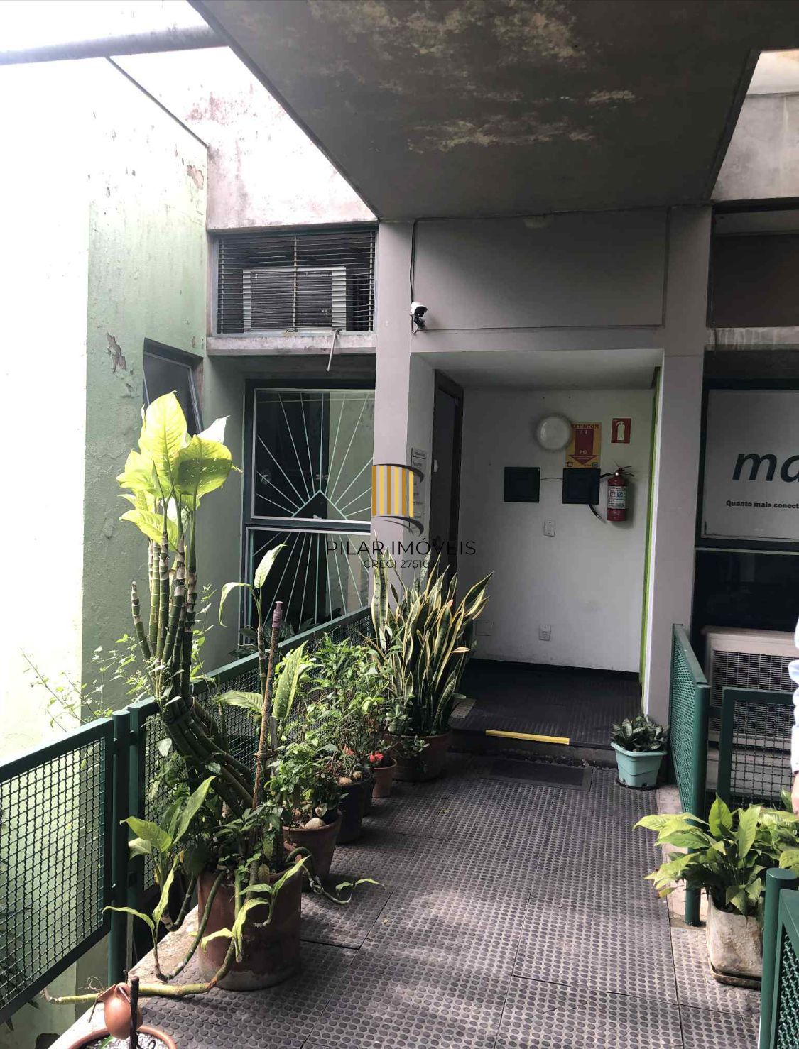 VENDE SALA COMERCIAL NO BAIRRO FLORESTA PORTO ALEGRE RS