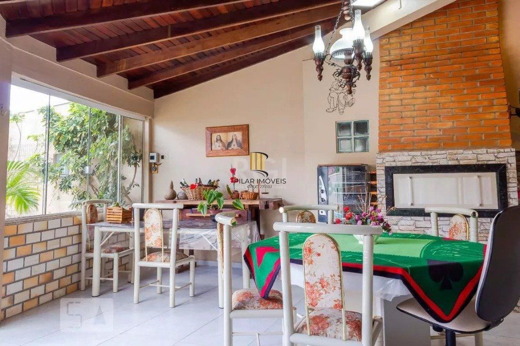 Casa 3 dormitórios no bairro Centro