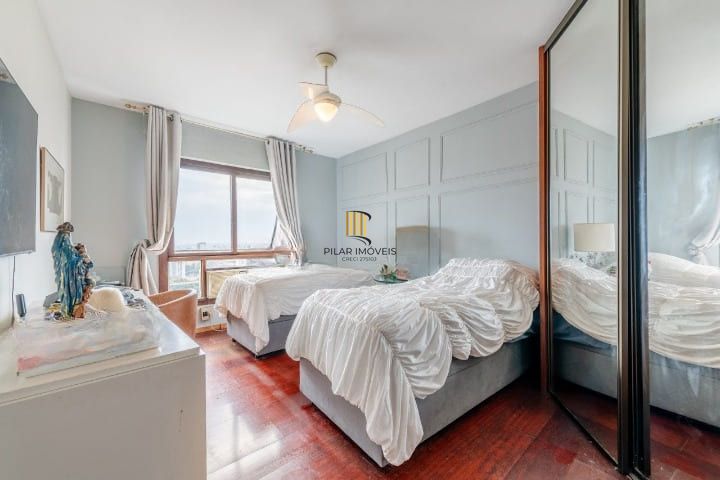 Apartamento 03 dormitórios no Bairro Moinhos de Vento