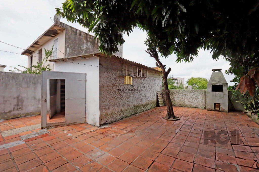 Casa 3 dormitórios no bairro Sarandi