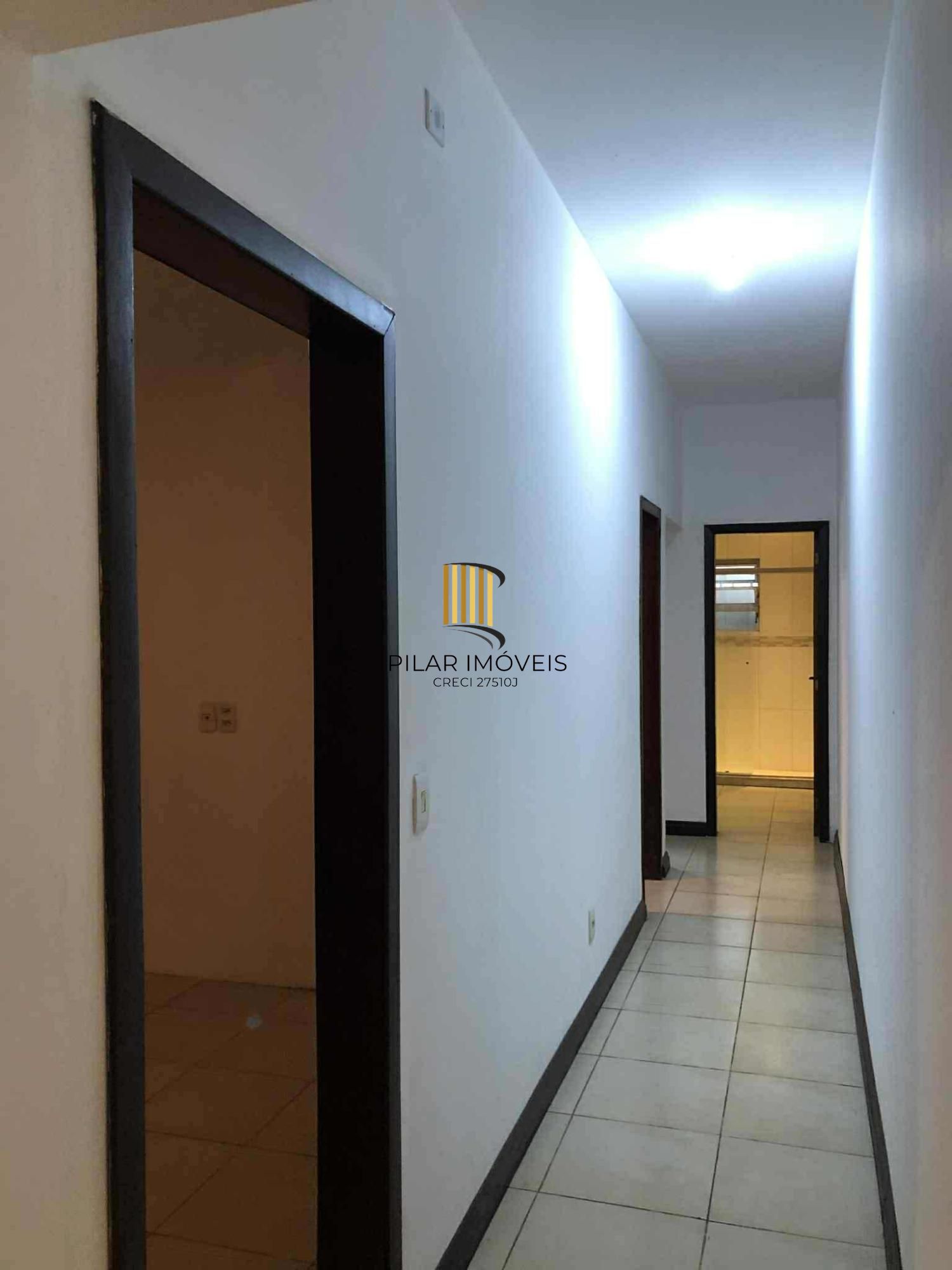 Apartamento de 3 Dormitórios, 111m² Bairro Floresta em Porto Alegre, RS