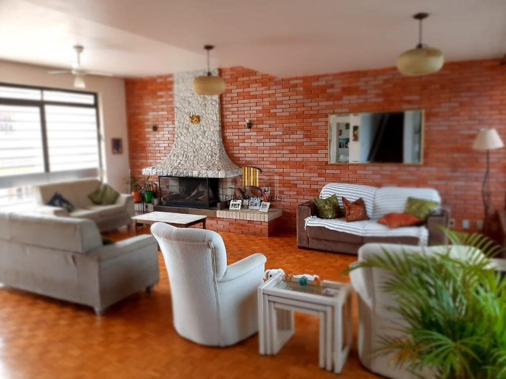 Casa 5 dormitórios no bairro Santa Tereza
