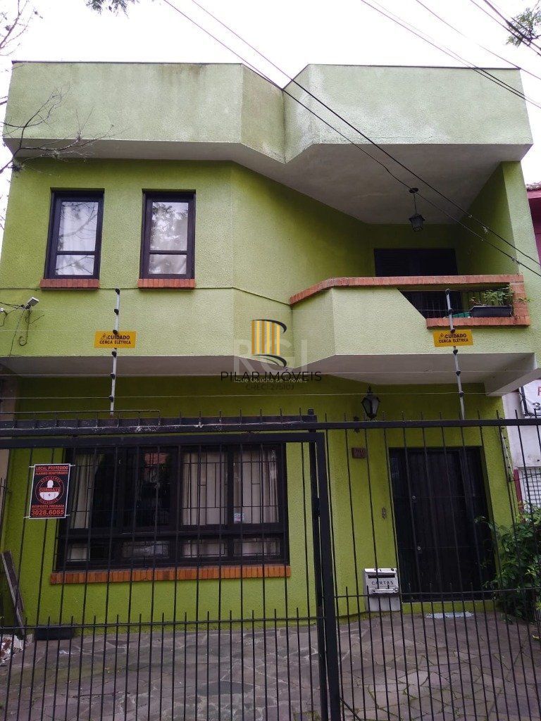 Casa para Venda - 265m², 5 dormitórios, sendo 2 suites, Floresta