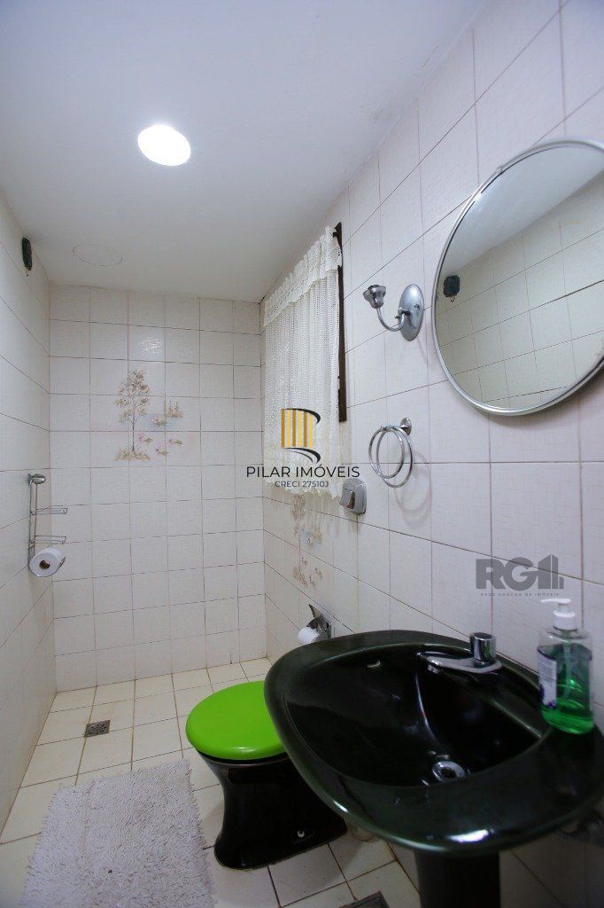 Casa 3 Dormitório(s) Bairro Petrópolis