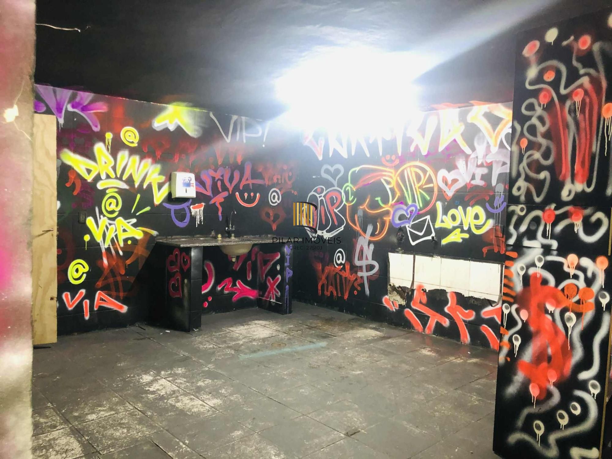 predio de esquina com mais de 240mts, antiga VIPCLUB