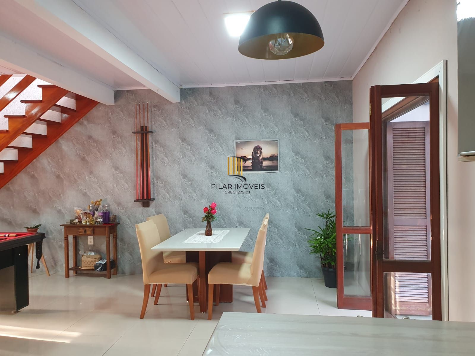 Casa, 3 Dormitórios, 2 Banheiros, 180m², Bairro Estância Velha, Canoas