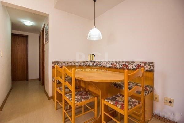 Apartamento para Venda - 64m², 2 dormitórios, 1 vaga - Cidade Baixa