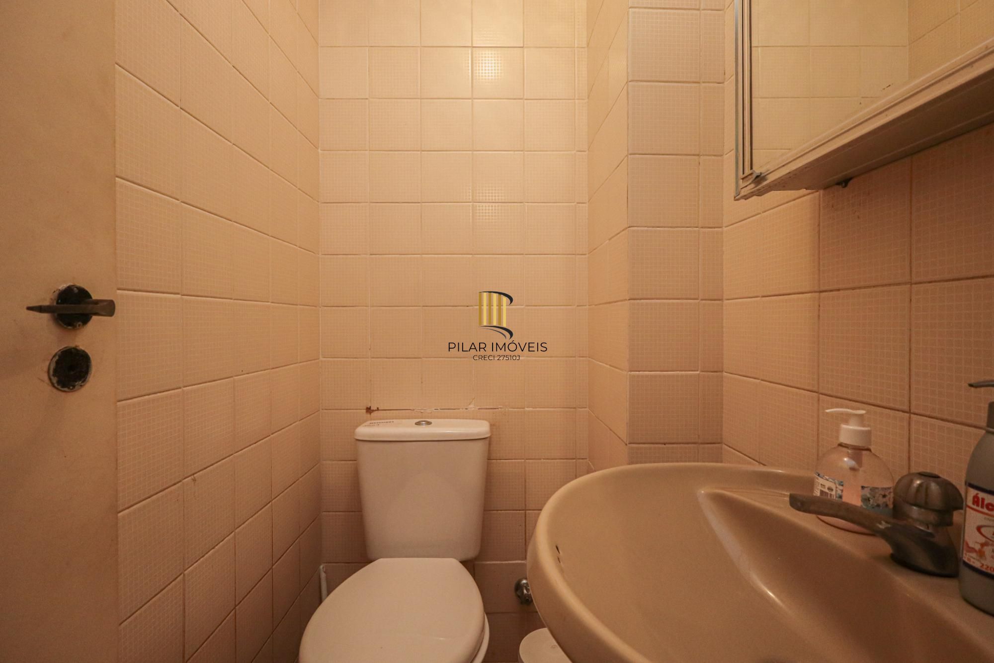 Sala comercial - com portaria / recepção e elevador semimobiliado