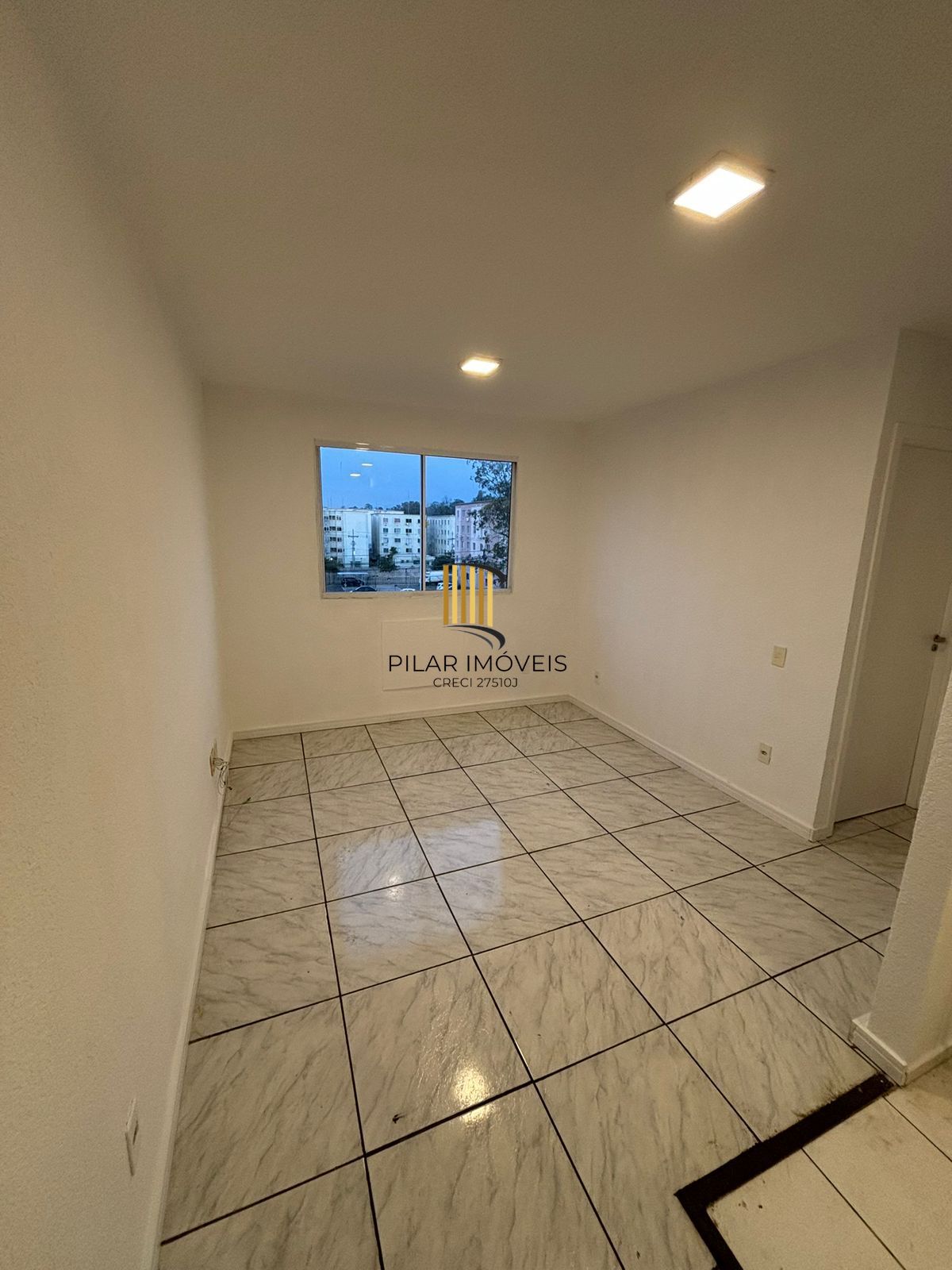 Apartamento 2 dormitórios no bairro Mário Quintana