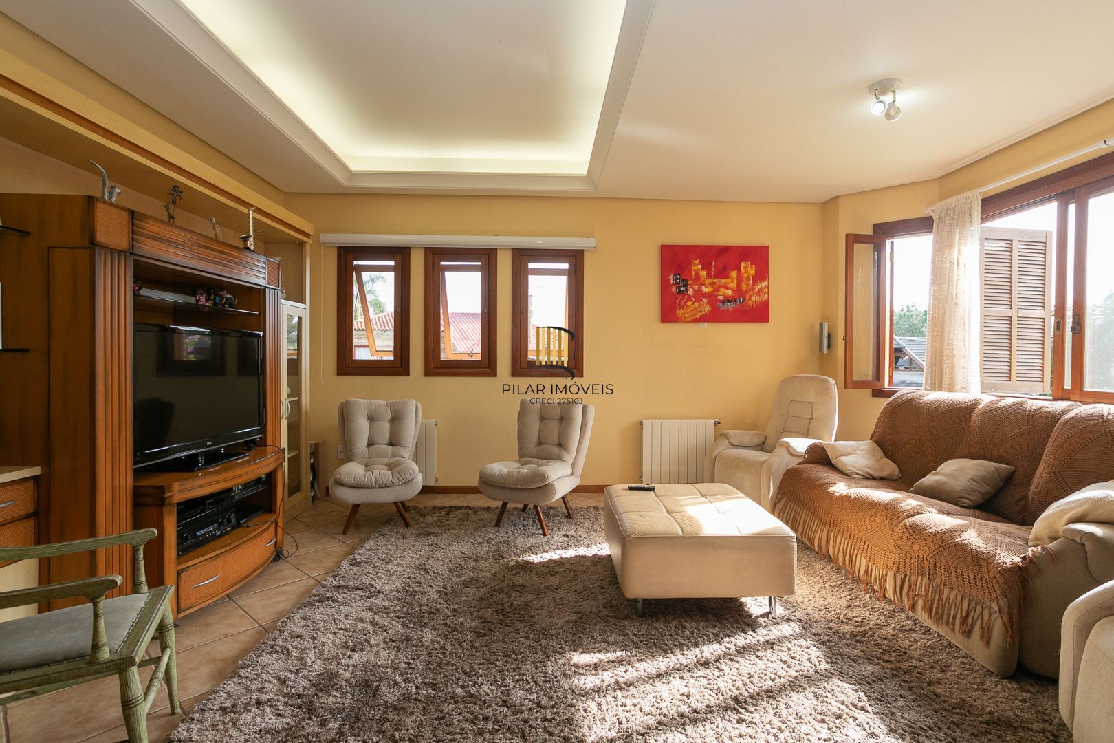 Casa mobiliada em condomínio