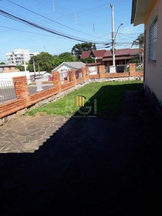 Casa 3 Dormitório(s) Bairro Nossa Senhora das Graças
