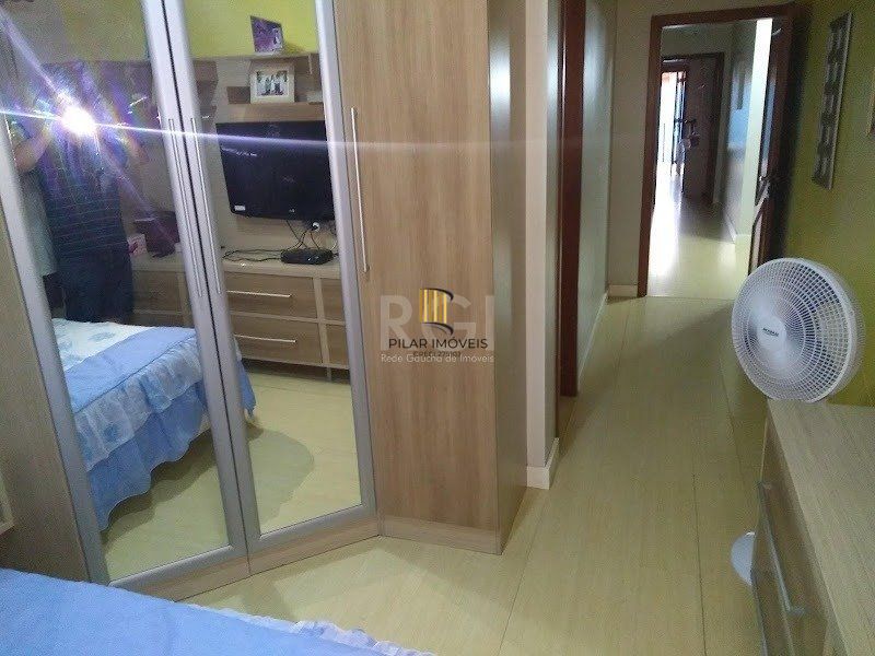Casa 5 dormitórios no bairro Centro