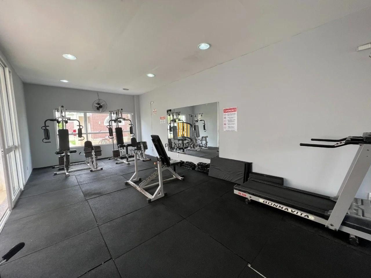 02 dormitórios com 01 vaga