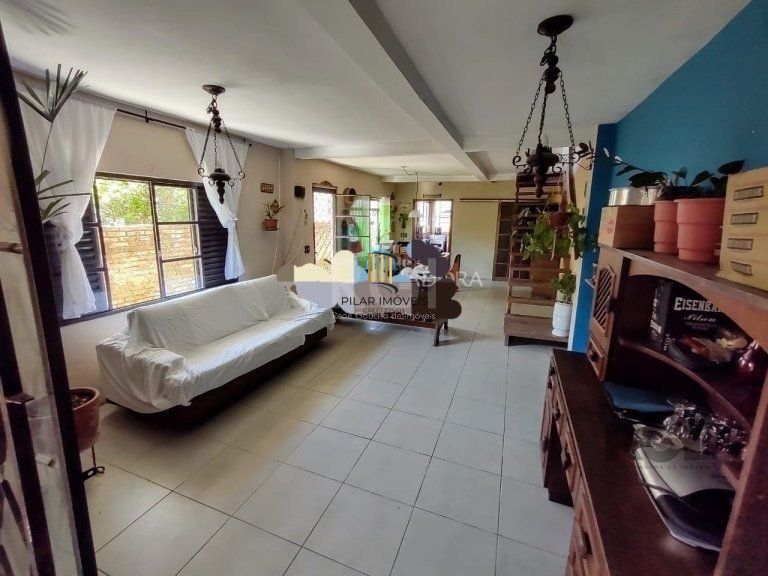 Casa para Venda - 181m², 4 dormitórios, 1 vaga - Rio Branco