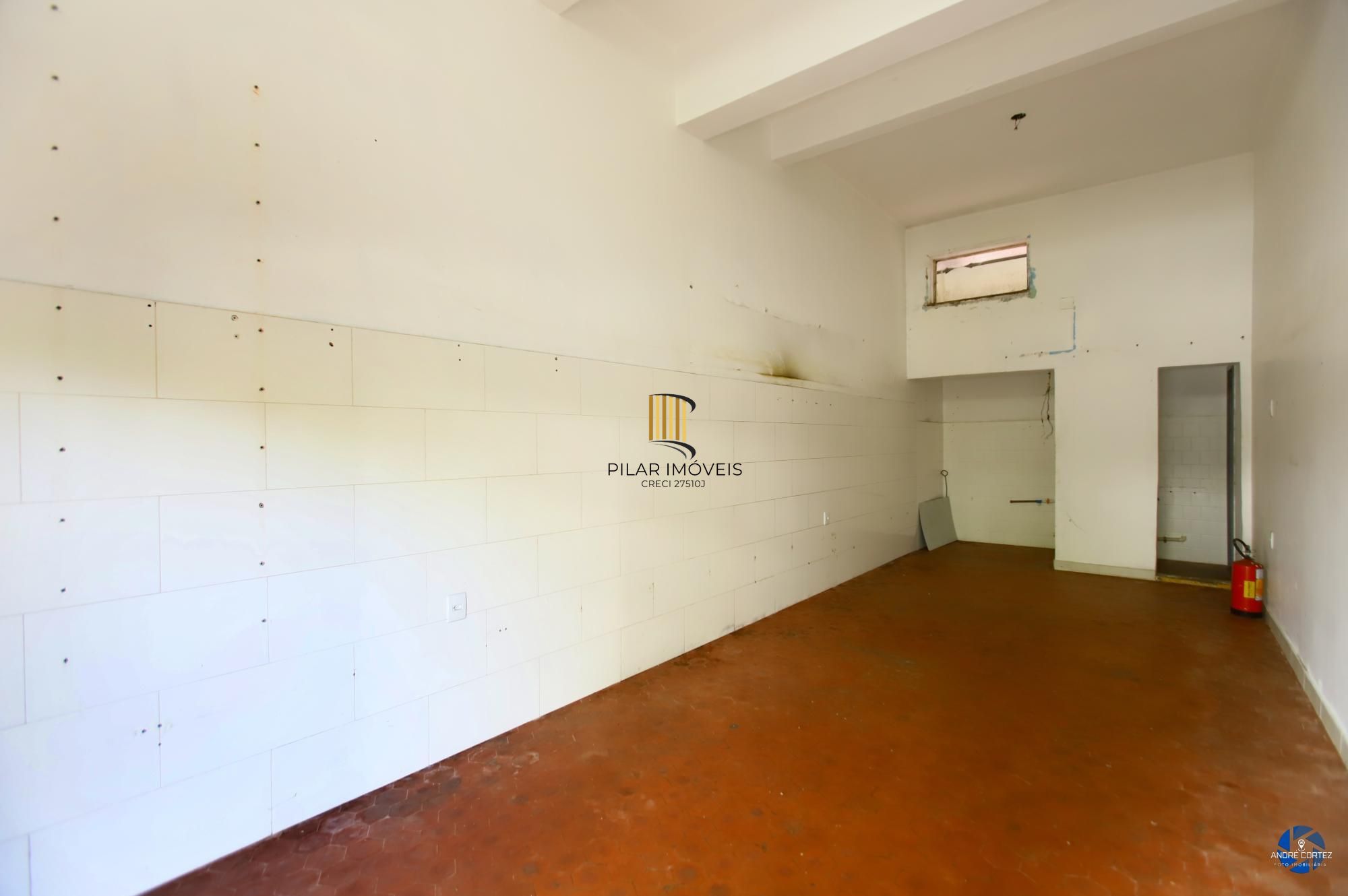 LOJA NO CORAÇÃO DO BAIRRO PETÓPOLIS