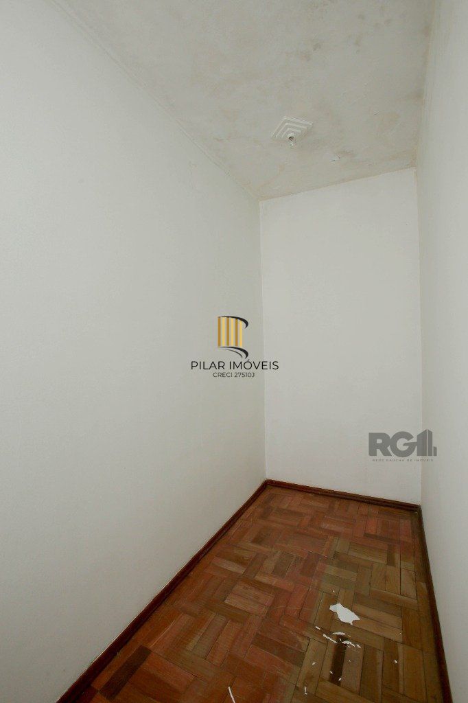 Casa 4 Dormitório(s) Bairro Sarandi