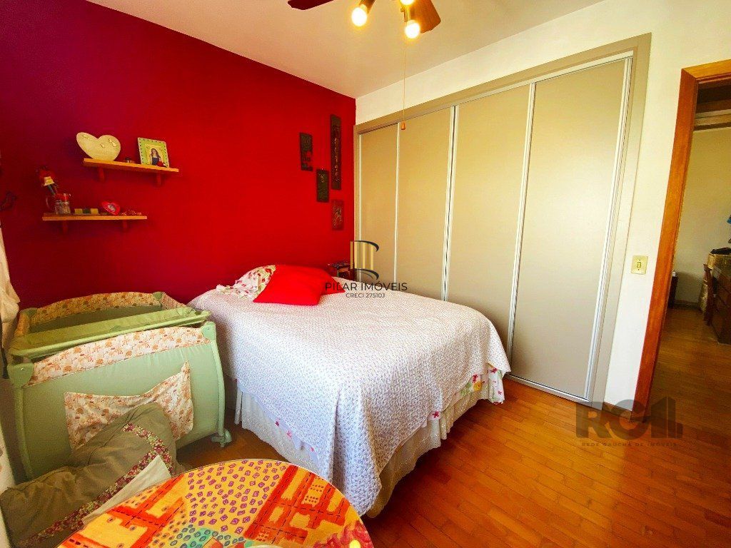 Apartamento de 03 dormitórios no bairro Santa Cecilia em Porto Alegre