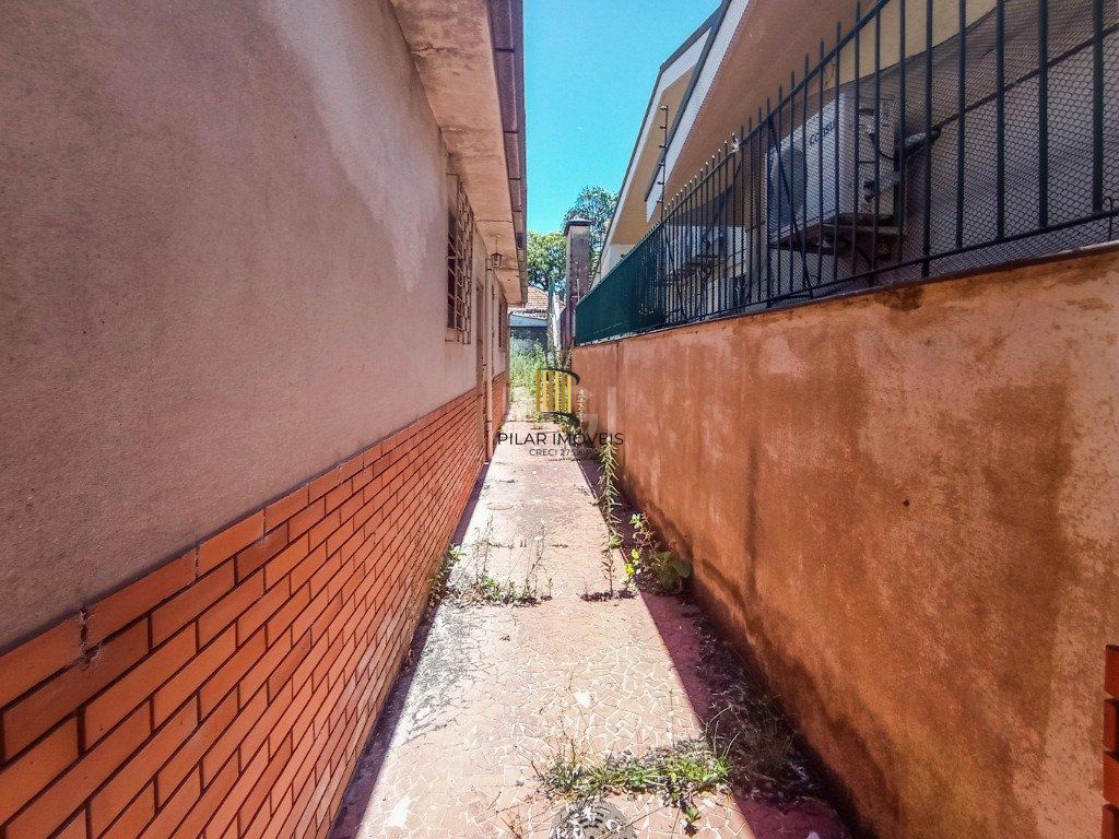 Casa 1 Dormitório(s) Bairro Floresta