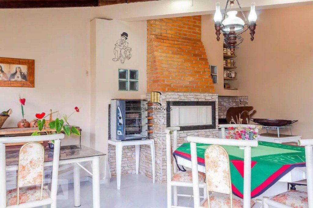 Casa 3 dormitórios no bairro Centro