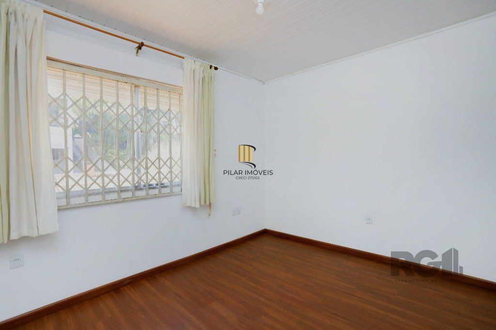 Casa 3 dormitórios no bairro Passo da Areia