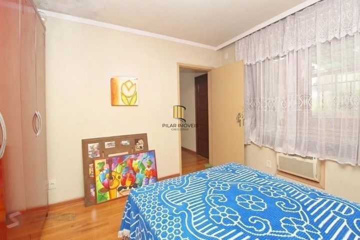 sobrado espaçoso e semimobiliado