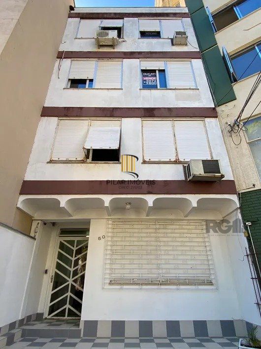 Vendo apartamento 01 dormitório no Bairro Centro Histórico de Porto Alegre.