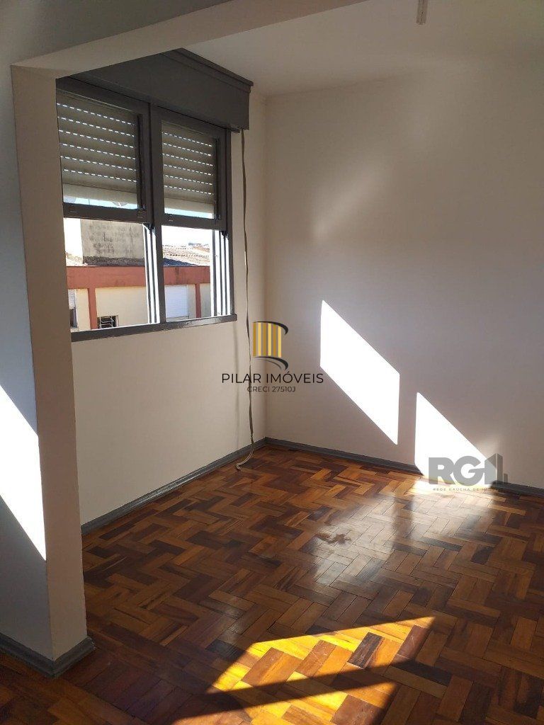 Apartamento 3 dormitórios no bairro Camaquã
