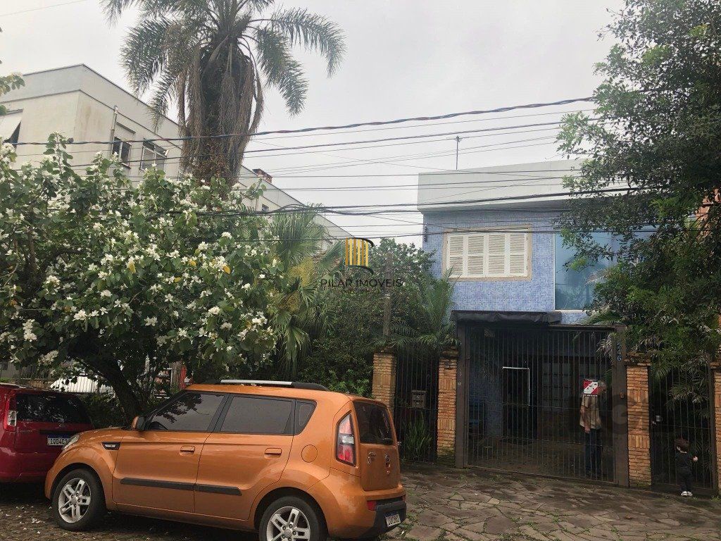 Casa 4 dormitórios no bairro São João