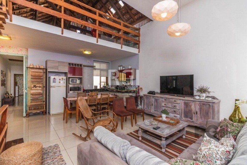 Casa 3 dormitórios no bairro Floresta