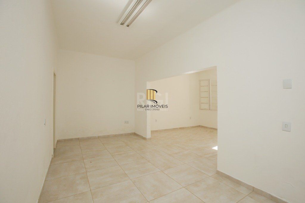 Prédio Comercial 2 dormitórios no bairro Navegantes