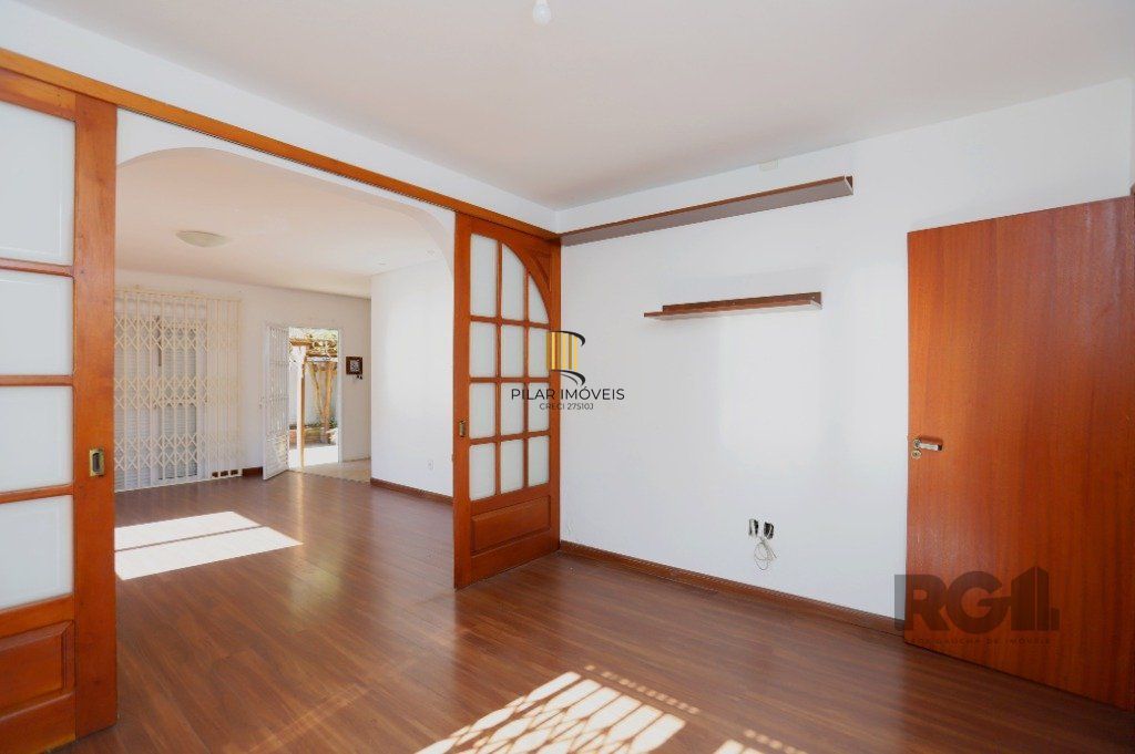 Casa 3 dormitórios no bairro Passo da Areia