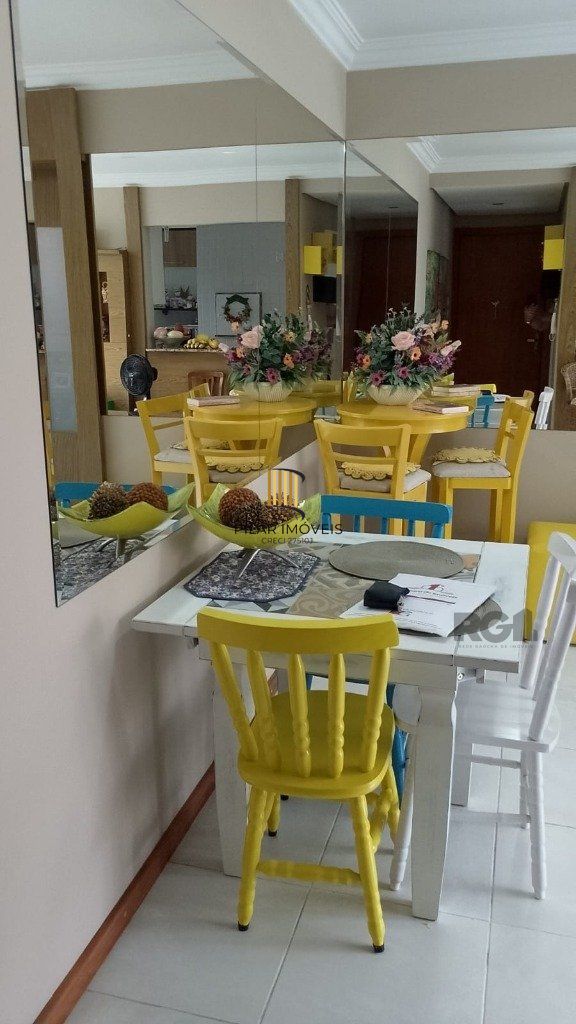 Apartamento 2 dormitórios no bairro Floresta