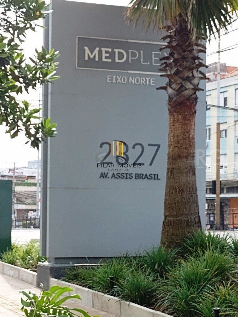 Conjunto comercial MEDPLEX EIXO NORTE