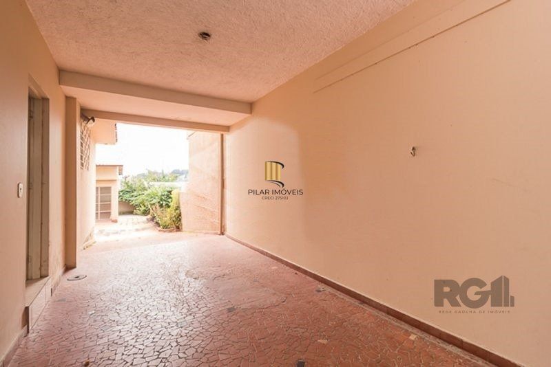 Casa 4 dormitórios no bairro Chácara das Pedras