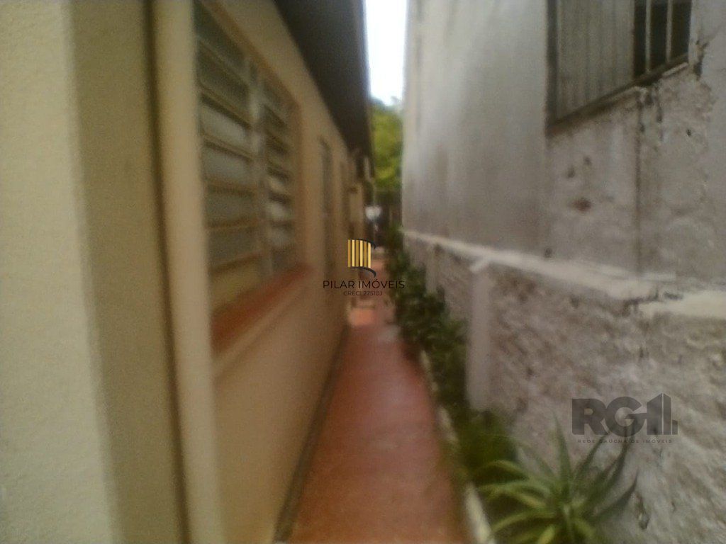 Casa 3 dormitórios no bairro Passo da Areia