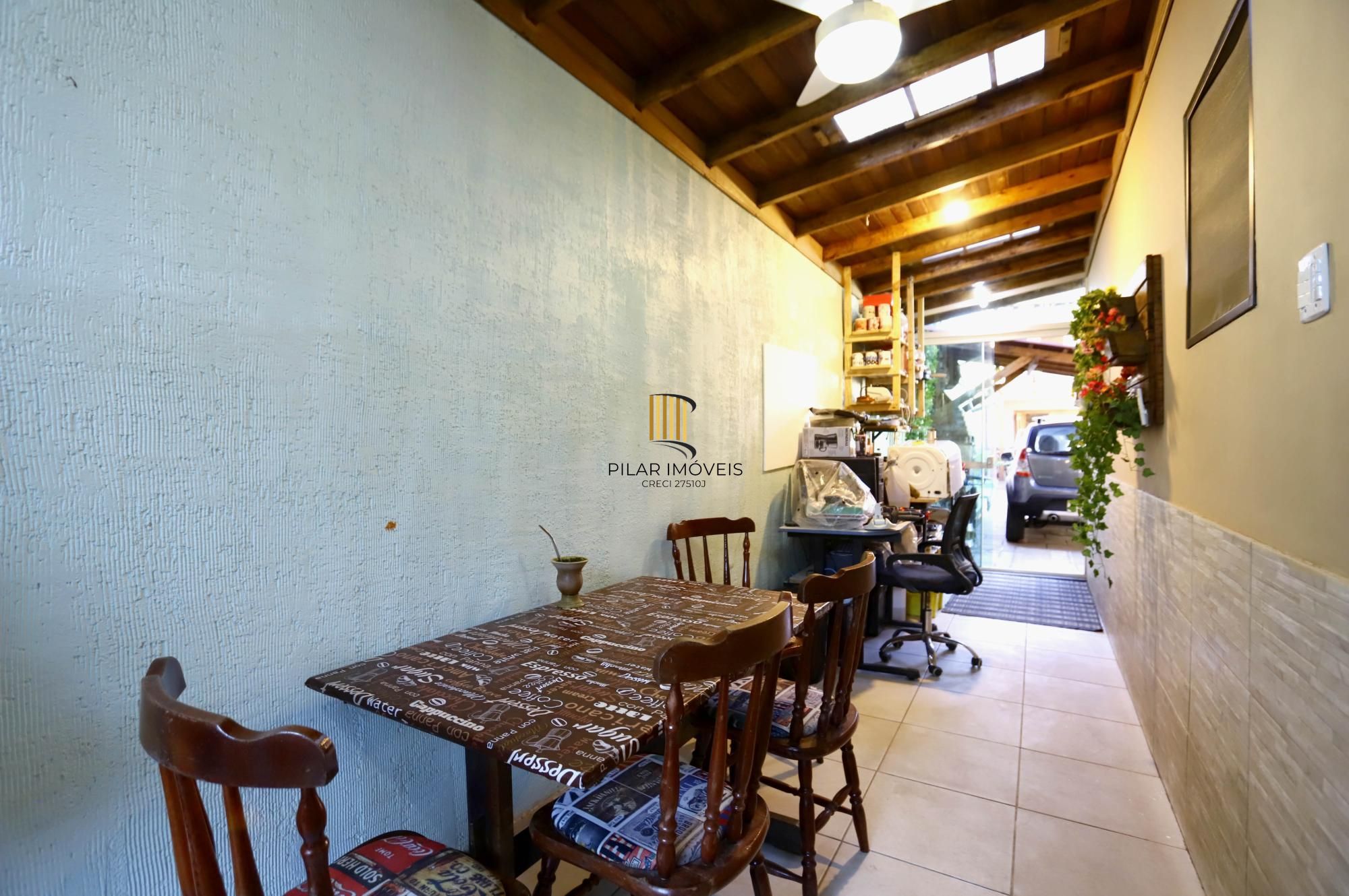 Casa 2 dormitórios no bairro Harmonia