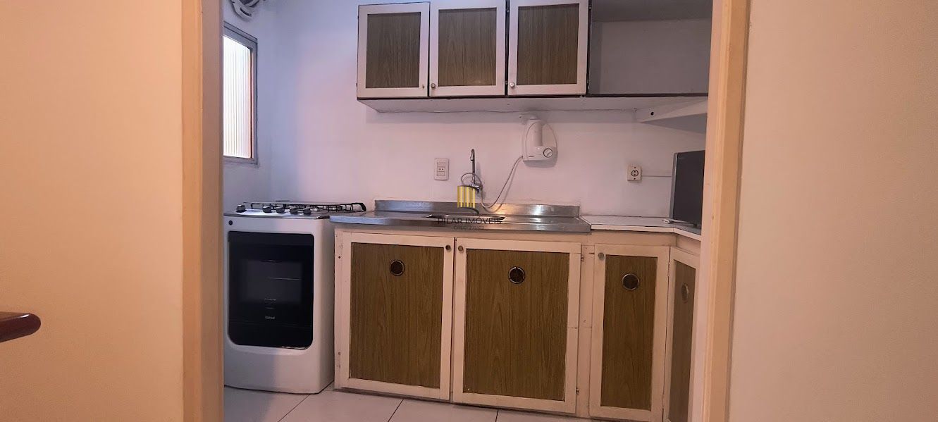 Apartamento mobiliado, 3 dormitórios, 92m²,  Bairro Centro Histórico Porto Alegre