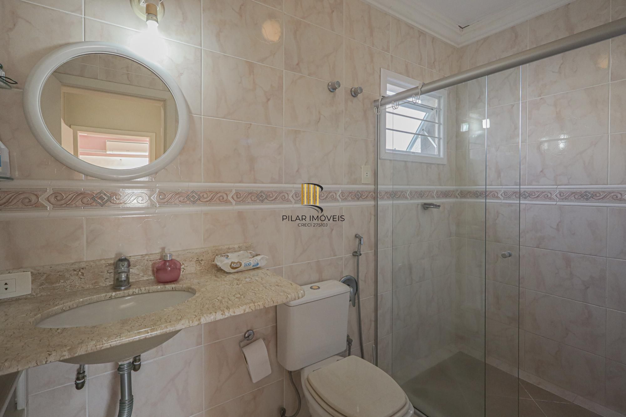 Residência de luxo ! Impecável.. 04 dormitórios , piscina / estuda dação