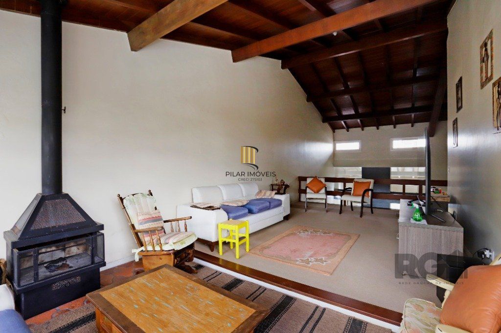 Casa 04 suítes no Bairro Ipanema em Porto Alegre