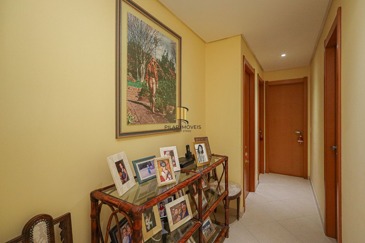 Apartamento 03 quartos de frente com sacada e com garagem